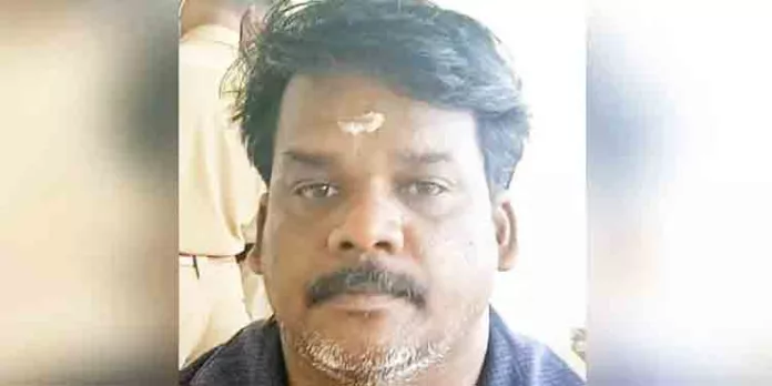 15കാരിയെ പീഡിപ്പിക്കാൻ ശ്രമിച്ച കേസിൽ അമ്മയുടെ സുഹൃത്തിന് ആറ് വർഷം കഠിന തടവും 30,000 രൂപ പിഴയും ശിക്ഷ വിധിച്ച് കോടതി 15കാരിയെ പീഡിപ്പിക്കാൻ ശ്രമിച്ച കേസിൽ അമ്മയുടെ സുഹൃത്തിന് ആറ് വർഷം കഠിന തടവും 30,000 രൂപ പിഴയും ശിക്ഷ വിധിച്ച് കോടതി