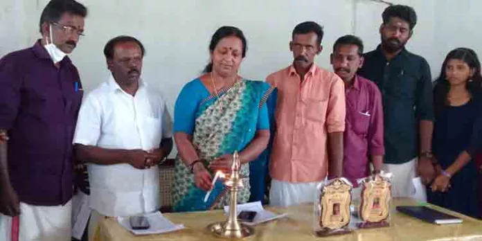 കേരള സാംബവർ സൊസൈറ്റി റാന്നി ശാഖയുടെ ആഭിമുഖ്യത്തിൽ മികച്ച വിജയം നേടിയവരെ ആദരിച്ചു കേരള സാംബവർ സൊസൈറ്റി റാന്നി ശാഖയുടെ ആഭിമുഖ്യത്തിൽ മികച്ച വിജയം നേടിയവരെ ആദരിച്ചു