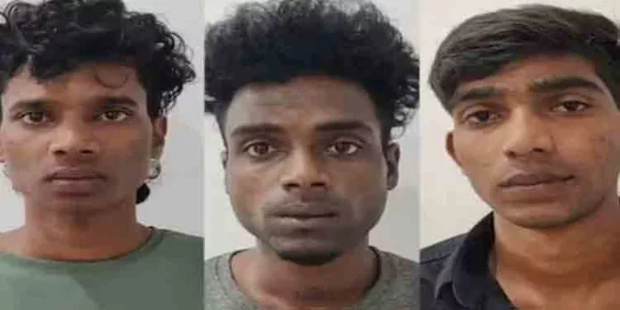 മൂന്നു വയസുകാരി പരഹസിച്ചെന്നാരോപിച്ച് മാതാപിതാക്കളെ ക്രൂരമായി മര്ദ്ദിച്ച മൂന്നു യുവാക്കള് അറസ്റ്റില് മൂന്നു വയസുകാരി പരഹസിച്ചെന്നാരോപിച്ച് മാതാപിതാക്കളെ ക്രൂരമായി മര്ദ്ദിച്ച മൂന്നു യുവാക്കള് അറസ്റ്റില്