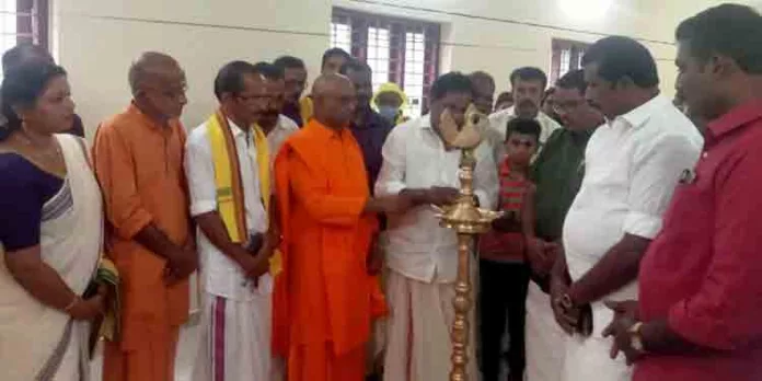 ഭക്തി നിർഭരമായി പഞ്ചലോഹ വിഗ്രഹ ഘോഷയാത്ര ഭക്തി നിർഭരമായി പഞ്ചലോഹ വിഗ്രഹ ഘോഷയാത്ര