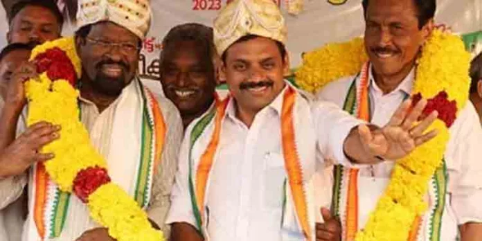കേന്ദ്ര സര്ക്കാര് പിന്തുടരുന്നത് ജനദ്രോഹ നയങ്ങള് : കെ. ജയകുമാര് എം.പി കേന്ദ്ര സര്ക്കാര് പിന്തുടരുന്നത് ജനദ്രോഹ നയങ്ങള് : കെ. ജയകുമാര് എം.പി