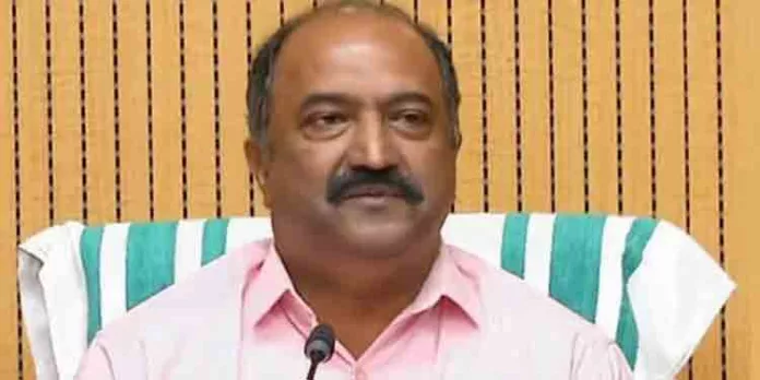 ഇത്തവണ സംസ്ഥാന ബജറ്റില് ഫീസുകളും പിഴകളും വ്യാപകമായി വര്ധിപ്പിച്ചേക്കുമെന്ന് സൂചന ഇത്തവണ സംസ്ഥാന ബജറ്റില് ഫീസുകളും പിഴകളും വ്യാപകമായി വര്ധിപ്പിച്ചേക്കുമെന്ന് സൂചന
