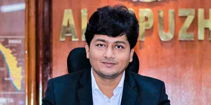 മികച്ച ജില്ല തെരഞ്ഞെടുപ്പ് ഓഫീസര് പുരസ്കാരം ആലപ്പുഴയ്ക്ക് മികച്ച ജില്ല തെരഞ്ഞെടുപ്പ് ഓഫീസര് പുരസ്കാരം ആലപ്പുഴയ്ക്ക്