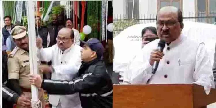 കേരള ഹൗസില് നടന്ന റിപ്പബ്ളിക് ദിനാഘോഷ ചടങ്ങില് ദേശീയ പതാക ഉയര്ത്തി കേരള ഹൗസില് നടന്ന റിപ്പബ്ളിക് ദിനാഘോഷ ചടങ്ങില് ദേശീയ പതാക ഉയര്ത്തി