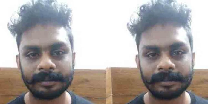പോലീസ് ചമഞ്ഞ് തട്ടിപ്പ് നടത്തിയ യുവാവ് പിടിയില് പോലീസ് ചമഞ്ഞ് തട്ടിപ്പ് നടത്തിയ യുവാവ് പിടിയില്