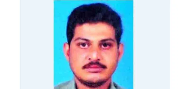 യുവാവിനെ കുളത്തില് മരിച്ച നിലയില് കണ്ടെത്തി യുവാവിനെ കുളത്തില് മരിച്ച നിലയില് കണ്ടെത്തി