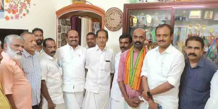 വിവിധ പാർട്ടിയിൽ നിന്നും ബി ജെ പി യിൽ ചേർന്നവർക്ക് സ്വീകരണം നൽകി വിവിധ പാർട്ടിയിൽ നിന്നും ബി ജെ പി യിൽ ചേർന്നവർക്ക് സ്വീകരണം നൽകി