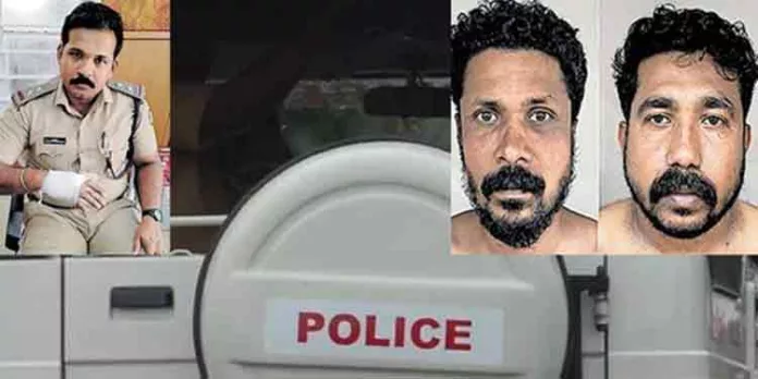 കസ്റ്റഡിയിലെടുത്ത യുവാക്കള് പോലീസ് സ്റ്റേഷനിൽ അക്രമാസക്തരായി ; സ്റ്റേഷൻ അടിച്ച് തകർത്തു കസ്റ്റഡിയിലെടുത്ത യുവാക്കള് പോലീസ് സ്റ്റേഷനിൽ അക്രമാസക്തരായി ; സ്റ്റേഷൻ അടിച്ച് തകർത്തു