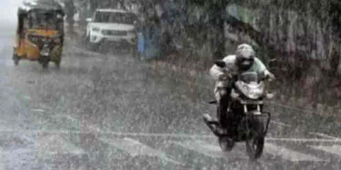 ബംഗാൾ ഉൾക്കടലിൽ ന്യൂനമര്ദ്ദം രൂപപ്പെട്ടു : സംസ്ഥാനത്ത് നാല് ദിവസം മഴയ്ക്ക് സാധ്യത ബംഗാൾ ഉൾക്കടലിൽ ന്യൂനമര്ദ്ദം രൂപപ്പെട്ടു : സംസ്ഥാനത്ത് നാല് ദിവസം മഴയ്ക്ക് സാധ്യത