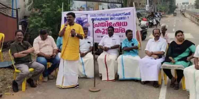 തിരുവല്ലം ബൈപാസിൽ അപകടങ്ങൾ തുടർക്കഥ ; പ്രതിഷേധവുമായി നാട്ടുകാർ തിരുവല്ലം ബൈപാസിൽ അപകടങ്ങൾ തുടർക്കഥ ; പ്രതിഷേധവുമായി നാട്ടുകാർ