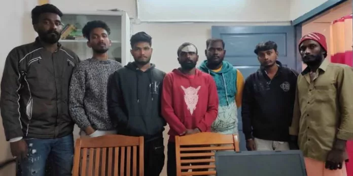 പുതുവത്സര ദിനത്തിൽ മൂന്നാറിൽ കൂട്ടത്തല്ല് ; 7 പേർ പിടിയിൽ പുതുവത്സര ദിനത്തിൽ മൂന്നാറിൽ കൂട്ടത്തല്ല് ; 7 പേർ പിടിയിൽ