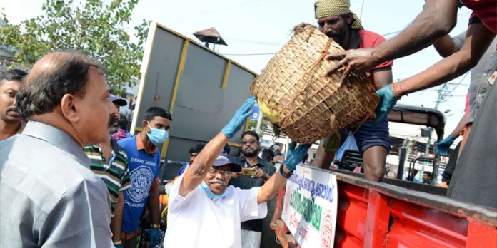പവിത്രം ശബരിമല ശുചീകരണ യജ്ഞത്തിന് തുടക്കം പവിത്രം ശബരിമല ശുചീകരണ യജ്ഞത്തിന് തുടക്കം