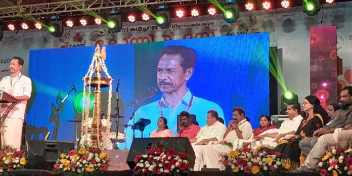 പത്തനംതിട്ട ജില്ലയെ സമ്പൂർണ ശുചിത്വ ജില്ലയാക്കി മാറ്റും : അഡ്വ ഓമല്ലൂർ ശങ്കരൻ പത്തനംതിട്ട ജില്ലയെ സമ്പൂർണ ശുചിത്വ ജില്ലയാക്കി മാറ്റും : അഡ്വ ഓമല്ലൂർ ശങ്കരൻ