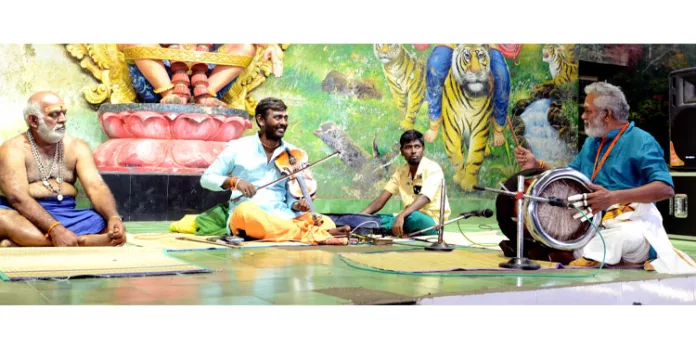 വയലിനില് അമൃതധാരായി കൊട്ടയൂര് വി ജനാര്ദ്ദനന് വയലിനില് അമൃതധാരായി കൊട്ടയൂര് വി ജനാര്ദ്ദനന്