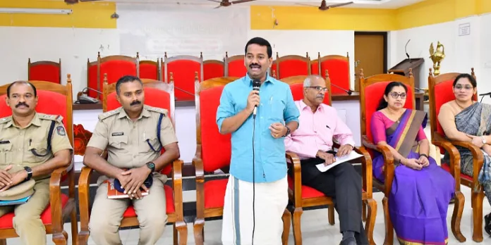ലഹരിയുടെ ആസക്തി അപകടകരമെന്ന് തിരിച്ചറിയണം : അഡ്വ. പ്രമോദ് നാരായൺ ലഹരിയുടെ ആസക്തി അപകടകരമെന്ന് തിരിച്ചറിയണം : അഡ്വ. പ്രമോദ് നാരായൺ