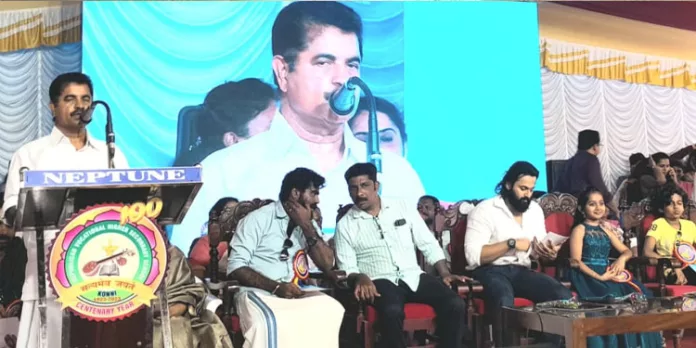 കുട്ടികളുടെ കഴിവുകൾ പ്രോത്സാഹിപ്പിക്കപെടണം ; അഡ്വ. അടൂർ പ്രകാശ് എം പി കുട്ടികളുടെ കഴിവുകൾ പ്രോത്സാഹിപ്പിക്കപെടണം ; അഡ്വ. അടൂർ പ്രകാശ് എം പി