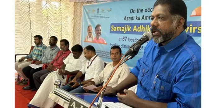ശാരീരിക പരിമിതി ഉള്ളവരെ മുഖ്യധാരയില് എത്തിക്കുന്നതിന് പ്രവര്ത്തിക്കണം : ഡെപ്യുട്ടി സ്പീക്കര് ശാരീരിക പരിമിതി ഉള്ളവരെ മുഖ്യധാരയില് എത്തിക്കുന്നതിന് പ്രവര്ത്തിക്കണം : ഡെപ്യുട്ടി സ്പീക്കര്