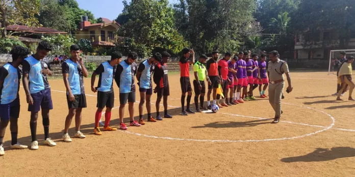 ലഹരിവിരുദ്ധബോധവൽക്കരണത്തിന്റെ ഭാഗമായി ഫുട്ബോൾ ടൂർണമെന്റ് നടത്തി ലഹരിവിരുദ്ധബോധവൽക്കരണത്തിന്റെ ഭാഗമായി ഫുട്ബോൾ ടൂർണമെന്റ് നടത്തി