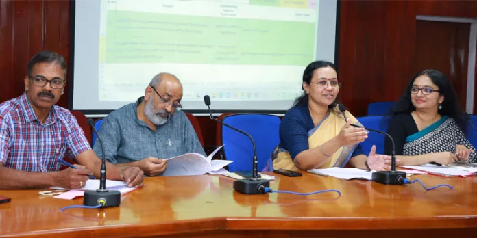 സെന്റ് പീറ്റേഴ്സ് ജംഗ്ഷന്-സ്റ്റേഡിയം ജംഗ്ഷന് റോഡ് മാതൃകാ റോഡാക്കി വികസിപ്പിക്കും : മന്ത്രി വീണാജോര്ജ് സെന്റ് പീറ്റേഴ്സ് ജംഗ്ഷന്-സ്റ്റേഡിയം ജംഗ്ഷന് റോഡ് മാതൃകാ റോഡാക്കി വികസിപ്പിക്കും : മന്ത്രി വീണാജോര്ജ്