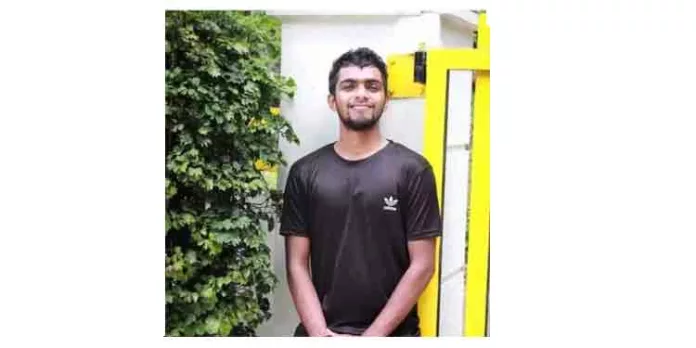 കിളിമാനൂരിൽ സൈനികൻ വാഹനാപകടത്തിൽ മരിച്ചു കിളിമാനൂരിൽ സൈനികൻ വാഹനാപകടത്തിൽ മരിച്ചു