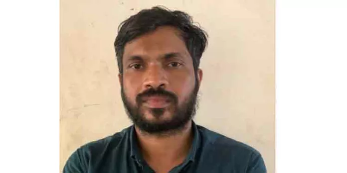 വിവാഹമോചനവുമായി ബന്ധപ്പെട്ട് കോടതി പരിസരത്ത് വധശ്രമം വിവാഹമോചനവുമായി ബന്ധപ്പെട്ട് കോടതി പരിസരത്ത് വധശ്രമം