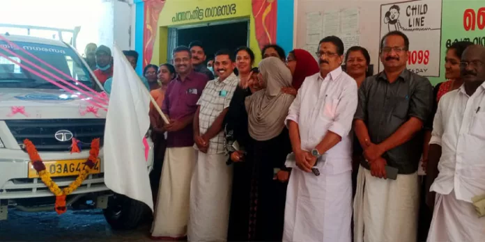 മാലിന്യനീക്കം ത്വരിതപ്പെടുത്താൻ ശേഖരണ വാഹനങ്ങൾ ഒരുക്കി പത്തനംതിട്ട നഗരസഭ മാലിന്യനീക്കം ത്വരിതപ്പെടുത്താൻ ശേഖരണ വാഹനങ്ങൾ ഒരുക്കി പത്തനംതിട്ട നഗരസഭ