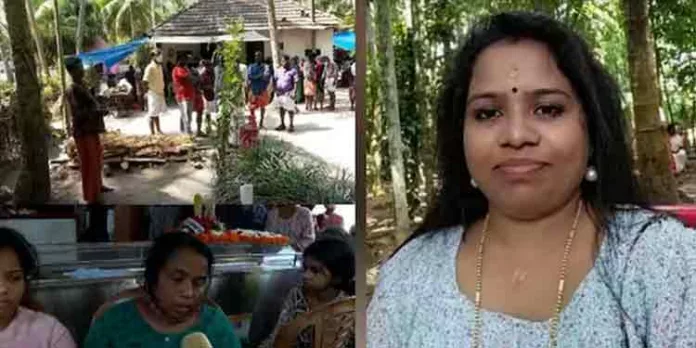 ഭർതൃവീട്ടിൽ അത്മഹത്യ ചെയ്ത ആശയുടെ മക്കളെ വിട്ടു കിട്ടാൻ ബന്ധുക്കൾ കോടതിയിലേക്ക് ഭർതൃവീട്ടിൽ അത്മഹത്യ ചെയ്ത ആശയുടെ മക്കളെ വിട്ടു കിട്ടാൻ ബന്ധുക്കൾ കോടതിയിലേക്ക്