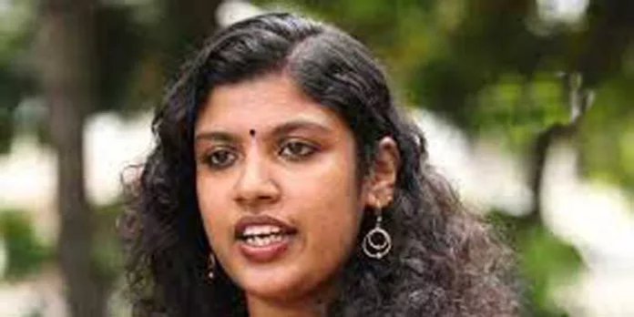 ഗവേഷണ പ്രബന്ധവിവാദത്തിൽ വിശദീകരണവുമായി ചിന്താ ജെറോം ഗവേഷണ പ്രബന്ധവിവാദത്തിൽ വിശദീകരണവുമായി ചിന്താ ജെറോം