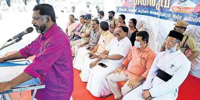 ലഹരി മാഫിയകളെ ഇല്ലാതാക്കാൻ നാട് ഒറ്റക്കെട്ടായി രംഗത്തിറങ്ങണം ; ചിറ്റയം ഗോപകുമാർ ലഹരി മാഫിയകളെ ഇല്ലാതാക്കാൻ നാട് ഒറ്റക്കെട്ടായി രംഗത്തിറങ്ങണം ; ചിറ്റയം ഗോപകുമാർ