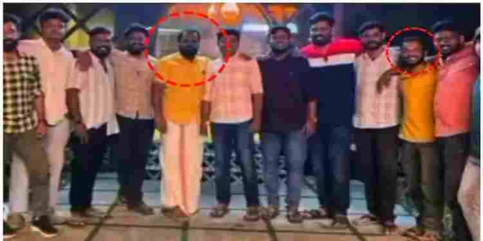 പാൻമസാല കടത്ത് പ്രതിയുമായി സിപിഎം കൗൺസിലർക്ക് ബന്ധം; ചിത്രങ്ങൾ പുറത്ത് പാൻമസാല കടത്ത് പ്രതിയുമായി സിപിഎം കൗൺസിലർക്ക് ബന്ധം; ചിത്രങ്ങൾ പുറത്ത്