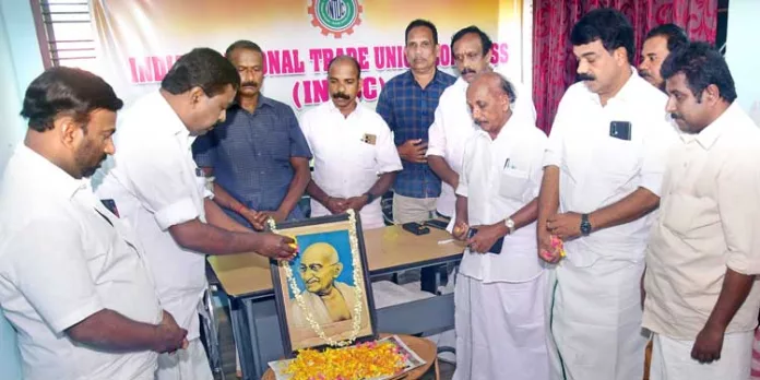 മഹാത്മാഗാന്ധി രക്തസാക്ഷിത്വ ദിനം ആചരിച്ചു മഹാത്മാഗാന്ധി രക്തസാക്ഷിത്വ ദിനം ആചരിച്ചു