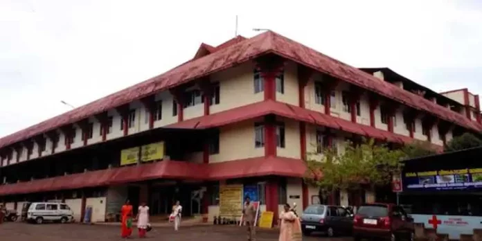 ജില്ലയിലെ ആദ്യത്തെ ആഞ്ജിയോപ്ലാസ്റ്റി ശസ്ത്രക്രിയ കാഞ്ഞങ്ങാട് ജില്ലാ ആശുപത്രിയില് കാത്ത് ലാബില് നടത്തി ജില്ലയിലെ ആദ്യത്തെ ആഞ്ജിയോപ്ലാസ്റ്റി ശസ്ത്രക്രിയ കാഞ്ഞങ്ങാട് ജില്ലാ ആശുപത്രിയില് കാത്ത് ലാബില് നടത്തി