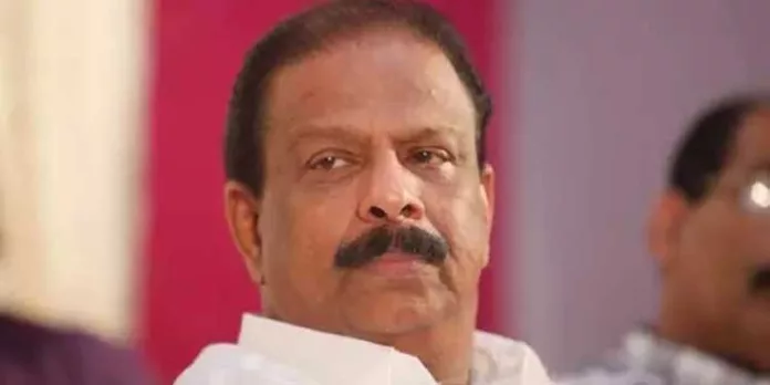 പരാതി പരിഹാരത്തിനായി പാര്ട്ടിപ്രവര്ത്തകരെല്ലാം കെപിസിസി പ്രസിഡന്റിനെ നേരിട്ട് സമീപിക്കുന്നതിന് വിലക്ക് പരാതി പരിഹാരത്തിനായി പാര്ട്ടിപ്രവര്ത്തകരെല്ലാം കെപിസിസി പ്രസിഡന്റിനെ നേരിട്ട് സമീപിക്കുന്നതിന് വിലക്ക്