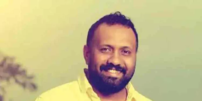 സംവിധായകന് ഒമര് ലുലുവിന് മുന്കൂര് ജാമ്യം അനുവദിച്ചു സംവിധായകന് ഒമര് ലുലുവിന് മുന്കൂര് ജാമ്യം അനുവദിച്ചു