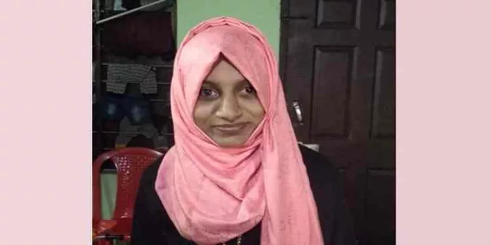പ്രസവത്തെ തുടര്ന്ന് യുവതി മരിച്ചു; ചികിത്സയിലെ പിഴവെന്ന് ബന്ധുക്കള് പ്രസവത്തെ തുടര്ന്ന് യുവതി മരിച്ചു; ചികിത്സയിലെ പിഴവെന്ന് ബന്ധുക്കള്
