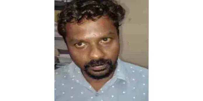 അനധികൃത മദ്യവിൽപ്പന നടത്തി വന്ന സിപിഎം ബ്രാഞ്ച് സെക്രട്ടറി അറസ്റ്റിൽ അനധികൃത മദ്യവിൽപ്പന നടത്തി വന്ന സിപിഎം ബ്രാഞ്ച് സെക്രട്ടറി അറസ്റ്റിൽ