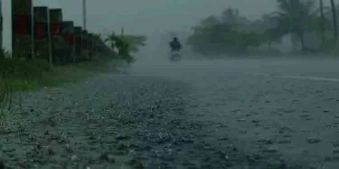 ബംഗാൾ ഉൾക്കടലില് തീവ്ര ന്യൂനമർദം ; കേരളത്തിൽ ഒറ്റപ്പെട്ട മഴക്ക് സാധ്യത ബംഗാൾ ഉൾക്കടലില് തീവ്ര ന്യൂനമർദം ; കേരളത്തിൽ ഒറ്റപ്പെട്ട മഴക്ക് സാധ്യത