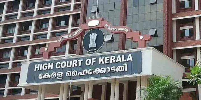 ഡ്രൈവര് മദ്യപിച്ചാലും അപകടത്തിനിരയാകുന്നയാള്ക്ക് ഇന്ഷുറന്സ് നല്കാന് കമ്പനിക്ക് ബാധ്യത : ഹൈക്കോടതി ഡ്രൈവര് മദ്യപിച്ചാലും അപകടത്തിനിരയാകുന്നയാള്ക്ക് ഇന്ഷുറന്സ് നല്കാന് കമ്പനിക്ക് ബാധ്യത : ഹൈക്കോടതി