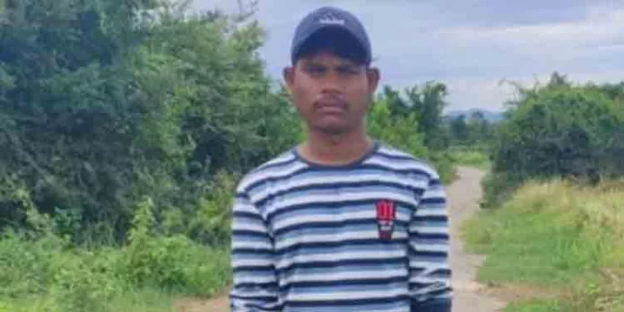 ഗ്രാമത്തെ രക്ഷിക്കാൻ ശ്രമിക്കവേ ദാരുണാന്ത്യം, വനപാലകനെ കാട്ടാനക്കൂട്ടം ചവിട്ടിക്കൊന്നു ഗ്രാമത്തെ രക്ഷിക്കാൻ ശ്രമിക്കവേ ദാരുണാന്ത്യം, വനപാലകനെ കാട്ടാനക്കൂട്ടം ചവിട്ടിക്കൊന്നു