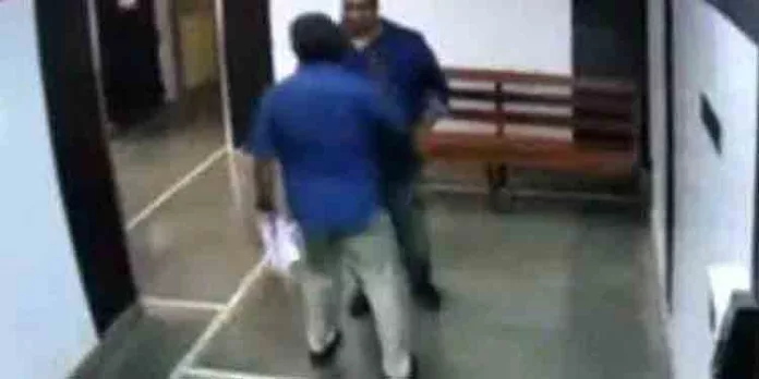 കളമശ്ശേരി വ്യാജ ജനനസര്ട്ടിഫിക്കറ്റ് കേസില്, കുട്ടിയെ കിട്ടിയത് സുഹൃത്ത് വഴിയെന്ന് കുട്ടിയെ ഏറ്റുവാങ്ങിയ അനൂപ് പോലീസിനോട് പറഞ്ഞു കളമശ്ശേരി വ്യാജ ജനനസര്ട്ടിഫിക്കറ്റ് കേസില്, കുട്ടിയെ കിട്ടിയത് സുഹൃത്ത് വഴിയെന്ന് കുട്ടിയെ ഏറ്റുവാങ്ങിയ അനൂപ് പോലീസിനോട് പറഞ്ഞു