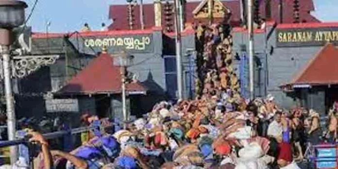 ശബരിമലയില് കൂട്ടിയിട്ടിരുന്ന കാണിക്കപ്പണം എണ്ണിതീര്ത്തു ;10 കോടിയുടെ നാണയങ്ങള് ശബരിമലയില് കൂട്ടിയിട്ടിരുന്ന കാണിക്കപ്പണം എണ്ണിതീര്ത്തു ;10 കോടിയുടെ നാണയങ്ങള്
