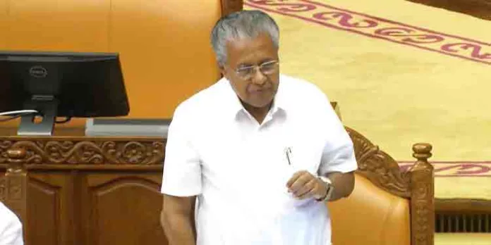 വീട്ടമ്മമാരുടെ ചിത്രം പ്രചരിപ്പിച്ച കേസ് ; അന്വേഷണത്തില് വീഴ്ച സമ്മതിച്ച് മുഖ്യമന്ത്രി വീട്ടമ്മമാരുടെ ചിത്രം പ്രചരിപ്പിച്ച കേസ് ; അന്വേഷണത്തില് വീഴ്ച സമ്മതിച്ച് മുഖ്യമന്ത്രി