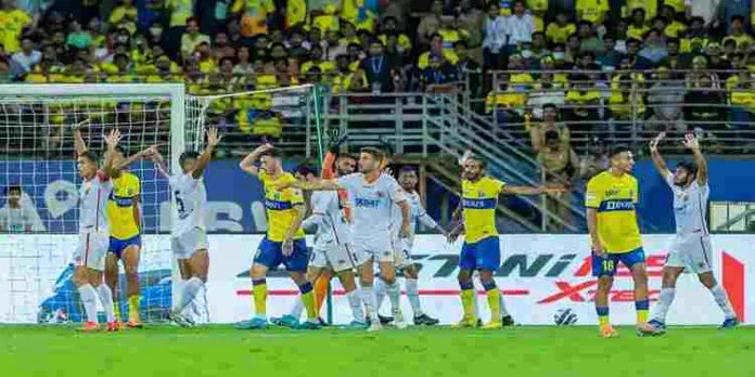 കേരള ബ്ലാസ്റ്റേഴ്സിന് പിഴ ; പരസ്യമായി ക്ഷമാപണവും നടത്തണം കേരള ബ്ലാസ്റ്റേഴ്സിന് പിഴ ; പരസ്യമായി ക്ഷമാപണവും നടത്തണം