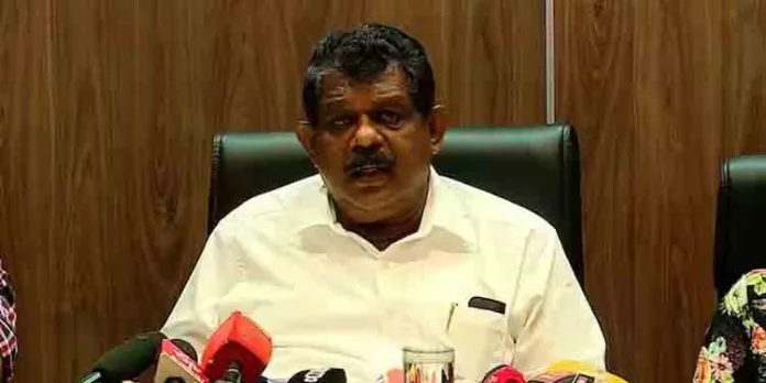 ഈ മാസം 28 ന് മുൻപ് എല്ലാ ബസുകളിലും ക്യാമറ ഘടിപ്പിക്കണം ഈ മാസം 28 ന് മുൻപ് എല്ലാ ബസുകളിലും ക്യാമറ ഘടിപ്പിക്കണം