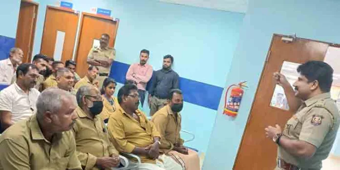 ടാക്സി ഡ്രൈവർമാർക്കായി സൗജന്യ കണ്ണുപരിശോധന ക്യാമ്പ് നടത്തി ടാക്സി ഡ്രൈവർമാർക്കായി സൗജന്യ കണ്ണുപരിശോധന ക്യാമ്പ് നടത്തി