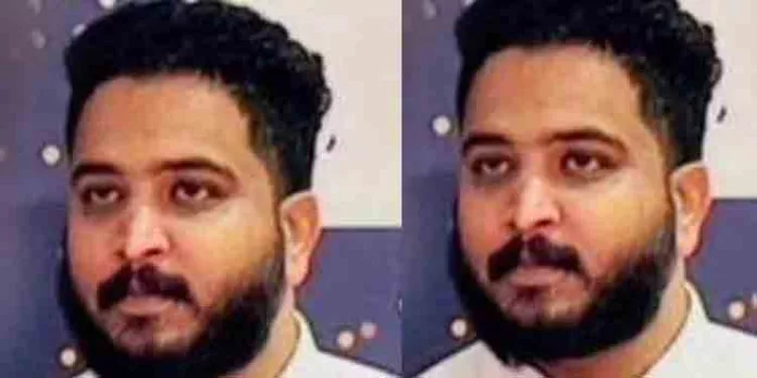 `സഹോദര´ എന്നു വിളിച്ച് ഹക്കീം, നെഞ്ചിൽ കത്തി കുത്തിയിറക്കി പാകിസ്ഥാനിയുടെ മറുപടി : മലയാളി യുവാവ് ഷാർജയിൽ കുത്തേറ്റ് മരിച്ച സംഭവത്തിൽ കൂടുതൽ വിവരങ്ങൾ `സഹോദര´ എന്നു വിളിച്ച് ഹക്കീം, നെഞ്ചിൽ കത്തി കുത്തിയിറക്കി പാകിസ്ഥാനിയുടെ മറുപടി : മലയാളി യുവാവ് ഷാർജയിൽ കുത്തേറ്റ് മരിച്ച സംഭവത്തിൽ കൂടുതൽ വിവരങ്ങൾ