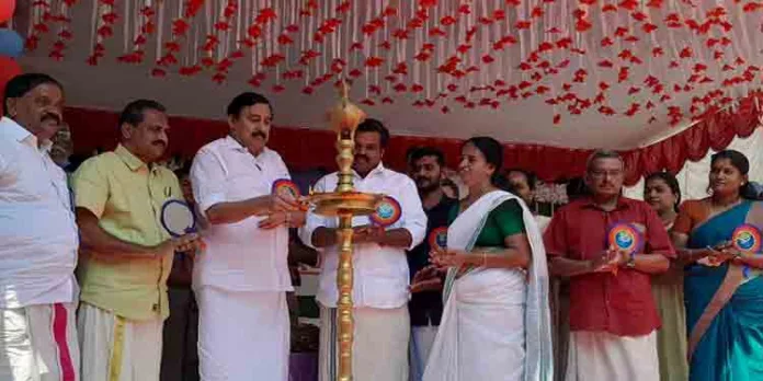 എല്ലാ പഞ്ചായത്തുകളിലും കളിക്കളം എന്നത് ഇടതുപക്ഷ സർക്കാരിന്റെ പ്രഖ്യാപിത ലക്ഷ്യം ; മന്ത്രി വി അബ്ദുറഹ്മാൻ എല്ലാ പഞ്ചായത്തുകളിലും കളിക്കളം എന്നത് ഇടതുപക്ഷ സർക്കാരിന്റെ പ്രഖ്യാപിത ലക്ഷ്യം ; മന്ത്രി വി അബ്ദുറഹ്മാൻ