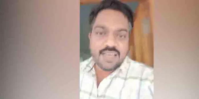 മുഖ്യന്റെ സുക്ഷയുടെ പേരില് യൂത്ത് കോണ്ഗ്സ് നേതാക്കളെ പോലീസ് വേട്ടയാടുന്നു; എ.കെ ഷാനിബ് കരുതല്തടങ്കലില് മുഖ്യന്റെ സുക്ഷയുടെ പേരില് യൂത്ത് കോണ്ഗ്സ് നേതാക്കളെ പോലീസ് വേട്ടയാടുന്നു; എ.കെ ഷാനിബ് കരുതല്തടങ്കലില്