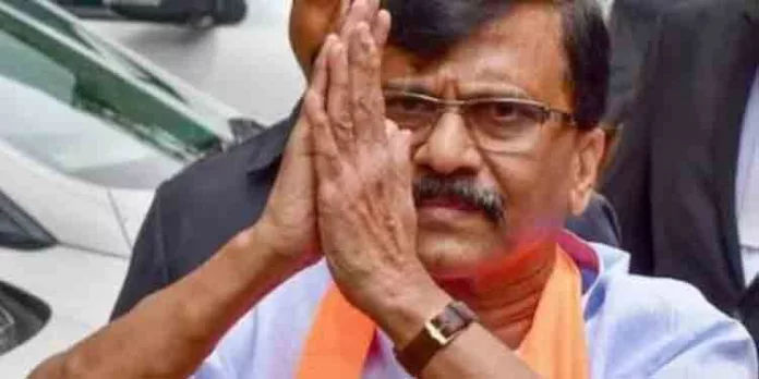 നടന്നത് 2,000 കോടി രൂപയുടെ കരാർ ; ശിവസേനയുടെ പേരും ചിഹ്നവും വാങ്ങിയതിന് പിന്നിൽ വന് അഴിമതിയെന്ന് സഞ്ജയ് റാവത്ത് നടന്നത് 2,000 കോടി രൂപയുടെ കരാർ ; ശിവസേനയുടെ പേരും ചിഹ്നവും വാങ്ങിയതിന് പിന്നിൽ വന് അഴിമതിയെന്ന് സഞ്ജയ് റാവത്ത്