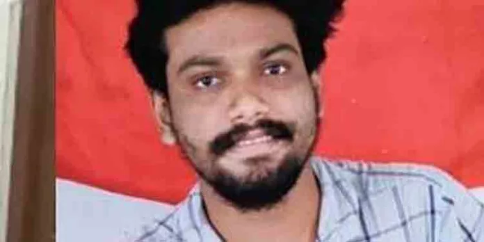 ഹരിപ്പാട് എസ്എഫ്ഐ വനിതാ നേതാവിനുനേരെ ഡിവൈഎഫ്ഐ നേതാവിന്റെ ആക്രമണം ഹരിപ്പാട് എസ്എഫ്ഐ വനിതാ നേതാവിനുനേരെ ഡിവൈഎഫ്ഐ നേതാവിന്റെ ആക്രമണം